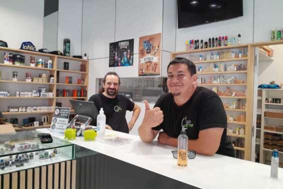 [EN IMAGES] Au centre-ville, les commerces commencent à rouvrir