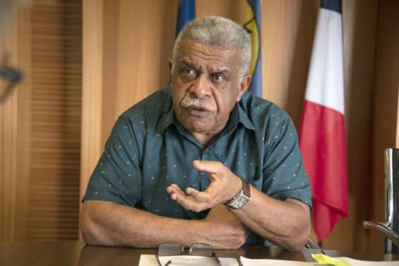 Louis Mapou appelle à lever 