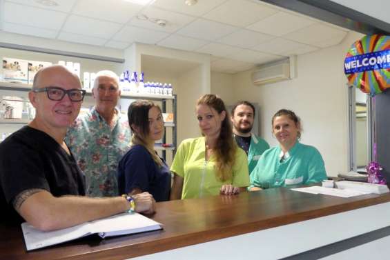 Un mois après l’incendie de ses locaux, la clinique vétérinaire de l’Hippocampe retrouve ses clients