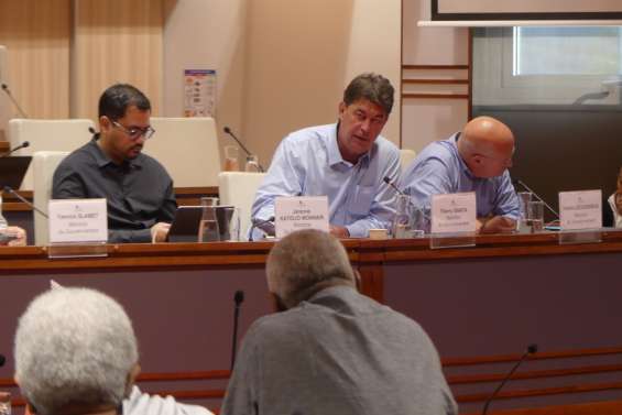 Le Congrès adopte une subvention de 6 milliards de l’État pour financer le chômage