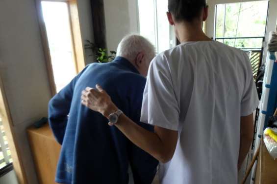 Les infirmiers libéraux alertent sur leur situation et menacent de faire payer les soins aux patients