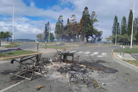 Le couvre-feu et l’interdiction de vente d’alcool prolongés jusqu’au 8 juillet