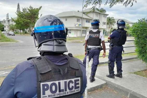 Une enquête ouverte pour tentative de meurtre sur quatre policiers