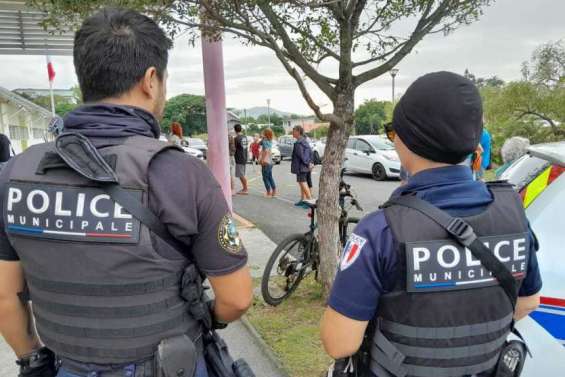 Le procureur dénonce de fausses informations sur les réseaux sociaux qui 