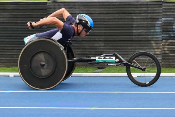 Les handisportifs brillent aux championnats de France, Loan Ville médaillée d’or à Talence