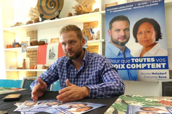 Nicolas Metzdorf demande aux parlementaires s’ils reconnaissent Christian Tein comme président du FLNKS