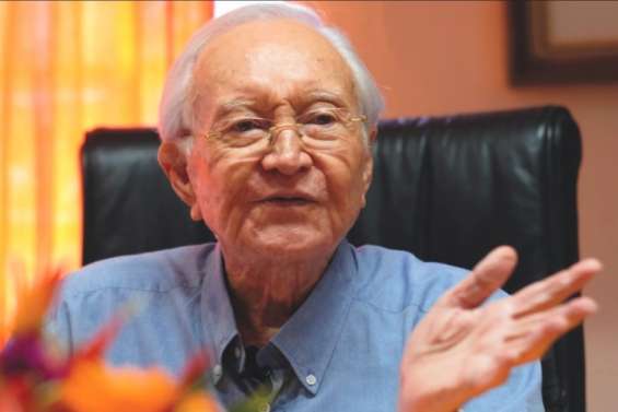 Polynésie : à 93 ans, Gaston Flosse fonde un nouveau parti politique