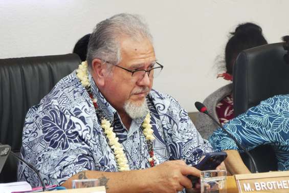 Autodétermination : le président polynésien négocie une première réunion avec l’État en juin