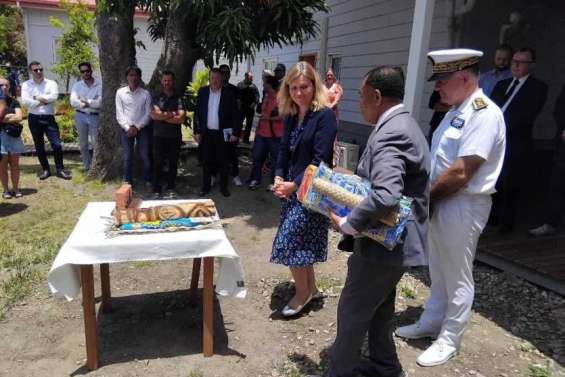 [Direct] Yaël Braun-Pivet visite actuellement le Camp-Est