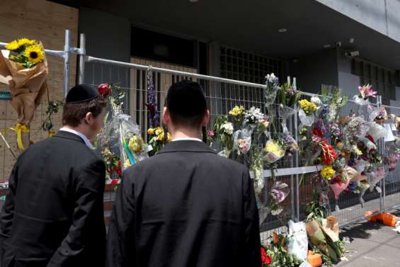 Australie : trois suspects recherchés pour l’incendie 