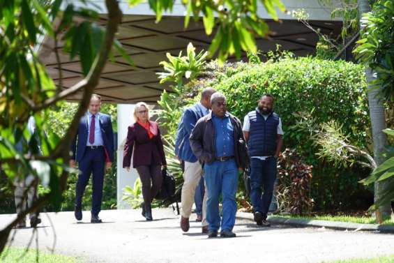 Avenir institutionnel : 