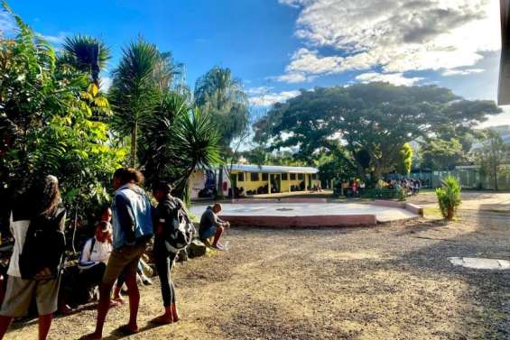 À Do Kamo, après l’incendie du faré, un message d’espoir