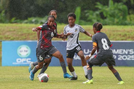 Football : aux Samoa, les U16 calédoniennes filent vers les demi-finales