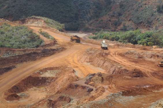 [DOSSIER] Nickel, un secteur en crise et 4 000 emplois à sauver