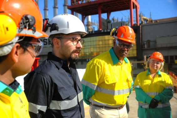 La centrale accostée temporaire de la SLN, future centrale pays au gaz ?