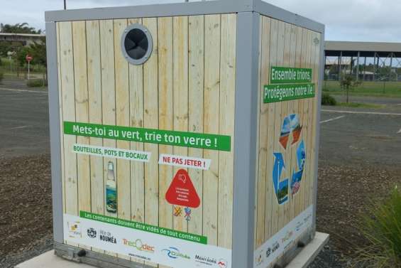 La ville de Dumbéa installe dix points d’apport volontaire dédiés au verre