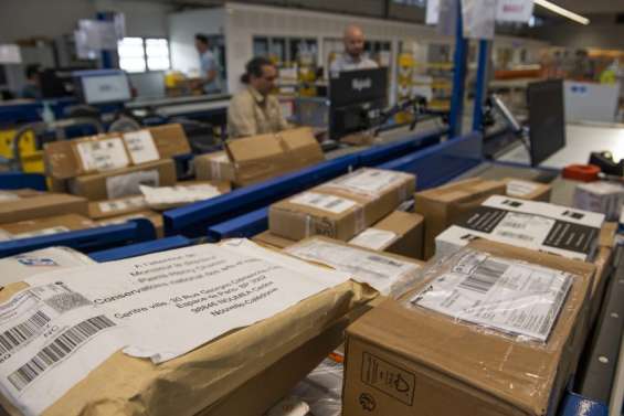 L’OPT suspend l’envoi de marchandises vers les États-Unis