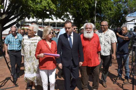 Sébastien Lecornu à Matignon : en Nouvelle-Calédonie, le souvenir d’un ministre clivant