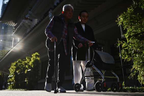 Près de 100 000 centenaires au Japon, un record