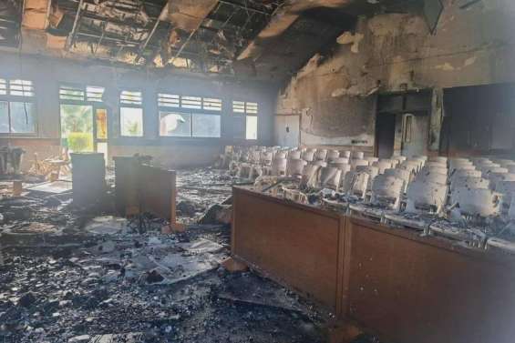 Incendie de l’église mormone du Col-Barrau au Mont-Dore : deux individus interpellés