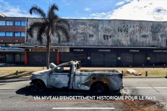 Le Sénat vote le report des provinciales, la dette au coeur des débats du Congrès... Le JT du jeudi 16 octobre