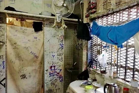 Conditions indignes au Camp-Est : le tribunal administratif ordonne des mesures d’urgence