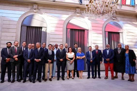 Après le report des provinciales, quelle suite pour la réforme constitutionnelle et Bougival ?