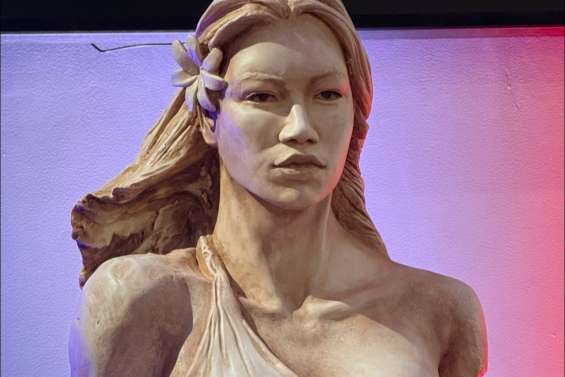 La Marianne polynésienne fait son entrée au Sénat