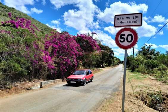Houaïlou : un conducteur recherché après avoir causé un accident impliquant cinq passagers dont quatre enfants