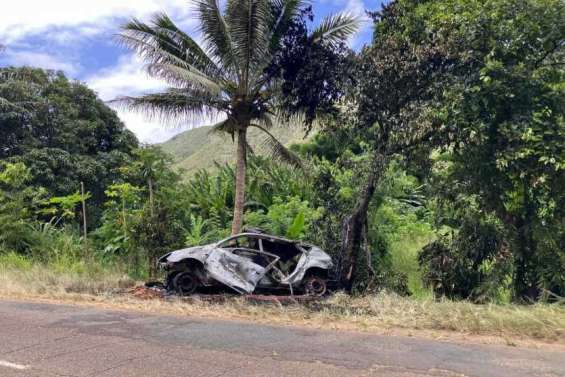 Accident à Houaïlou : deux jeunes hommes morts, un passager de 20 ans évacué au Médipôle en urgence absolue