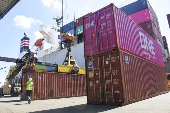 Commerce extérieur : en 2024, la Nouvelle-Calédonie a exporté deux fois moins qu’elle a importé