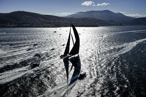Voile : Comanche remporte la Sydney-Hobart pour la 5e fois