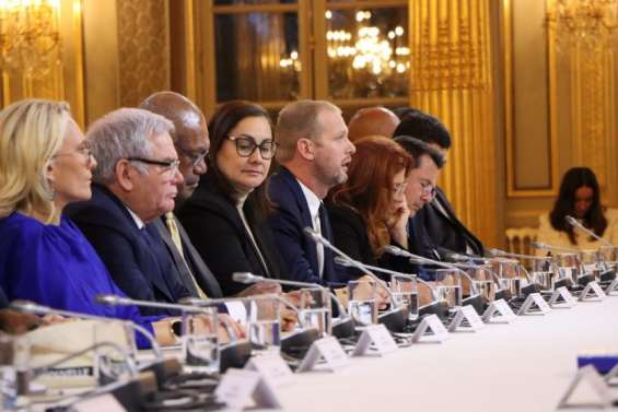 Chercher le consensus, avancer les provinciales, appliquer Bougival… Les délégations présentent leurs solutions à l’Élysée