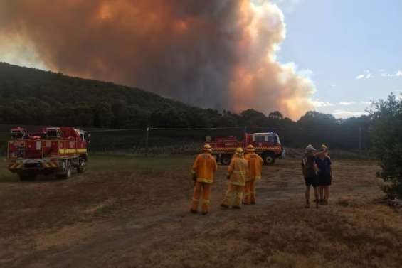 Australie : des centaines de personnes appelées à évacuer face aux incendies