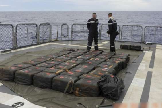 Polynésie : nouvelle saisie de 4,2 tonnes de cocaïne en haute mer