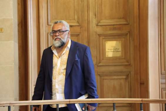 Avant l’examen du projet de loi constitutionnelle, Emmanuel Tjibaou appelle à une 