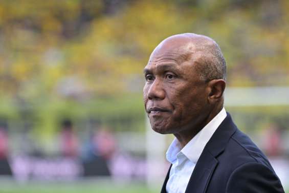 Foot : Antoine Kombouaré arrive au Paris FC pour assurer son maintien
