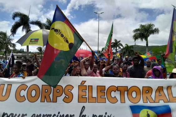 Le FLNKS veut mobiliser contre Bougival et le dégel du corps électoral