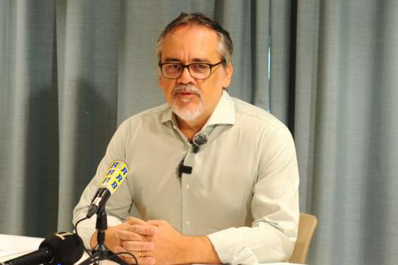 Philippe Dunoyer quitte Calédonie ensemble et crée son mouvement