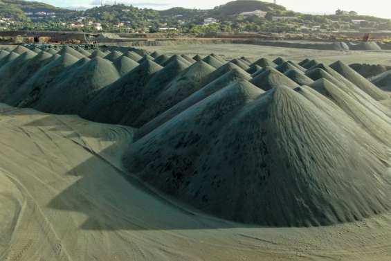 De la scorie bientôt exportée chez nos voisins du Pacifique ?