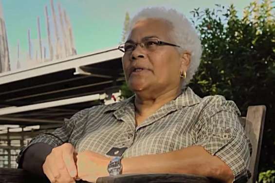 Marie-Claude Tjibaou, l’humaniste calédonienne au service de la réconciliation et de la culture kanak