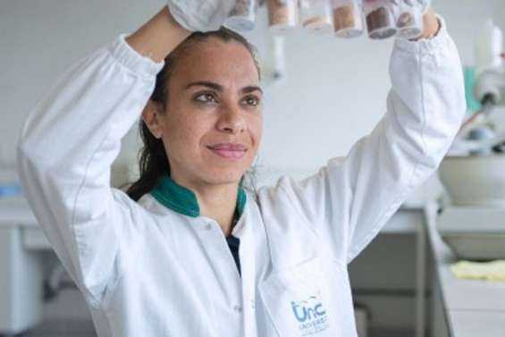 L’université parie sur les peaux de banane pour éliminer le chrome présent dans l’eau