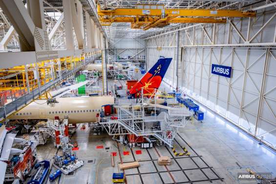 Le nouvel Airbus A350-900 d’Aircalin arbore l’hibiscus