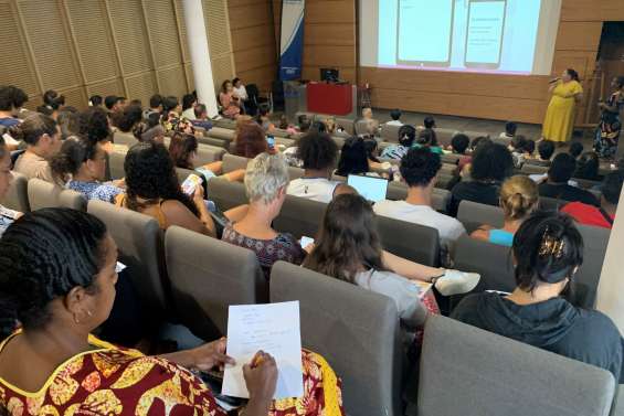 Province Sud : les étudiants accompagnés avant et après leur départ pour l’Hexagone