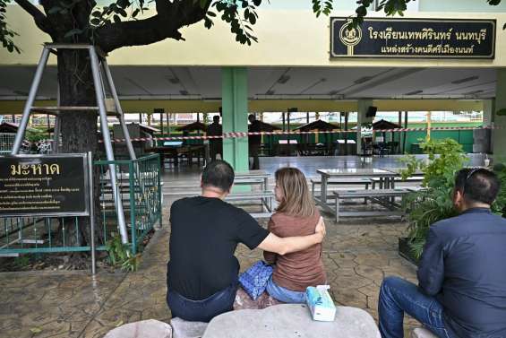 En Thaïlande, un adolescent armé d’un pistolet tue 8 personnes, dont six dans un lycée