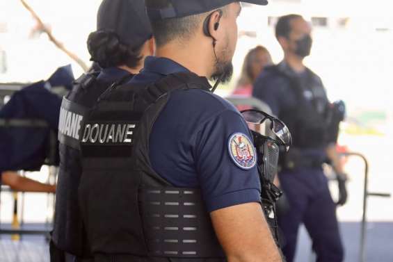 Polynésie : près de trois kilos de drogues saisis, un record pour les douanes