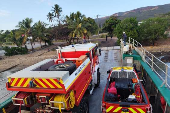 Un important incendie en cours à Bélep, le plan Orsec activé
