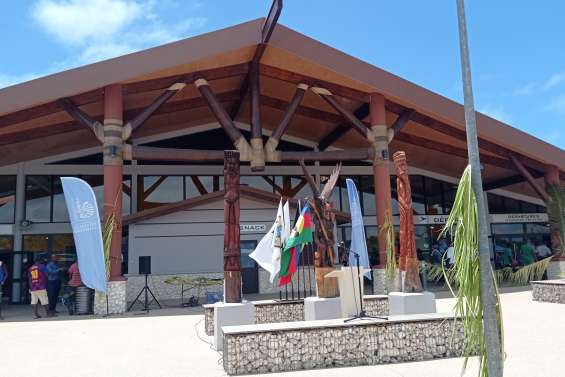 À Lifou, le grand chef du Wetr s’oppose au nouveau blocage de Wanaham
