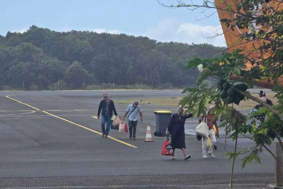 Ouvéa : au lendemain du retour d’Aircal, le collectif veut suspendre les prochains vols