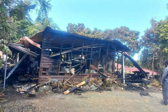 Dumbéa : la maison de l’association Hippocampe détruite par un incendie